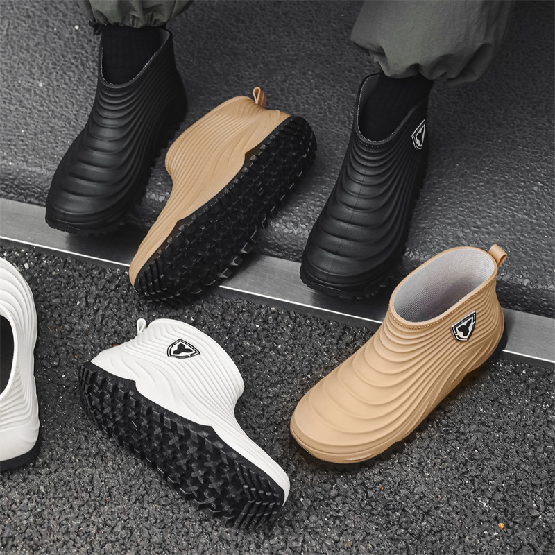 Fishing Boots - รองเท้ากันฝนผู้ชาย แฟชั่น กันน้ำ กันลื่น รองเท้าบูทกันฝนแบบสั้นสำหรับฤดูหนาว รองเท้าตกปลา